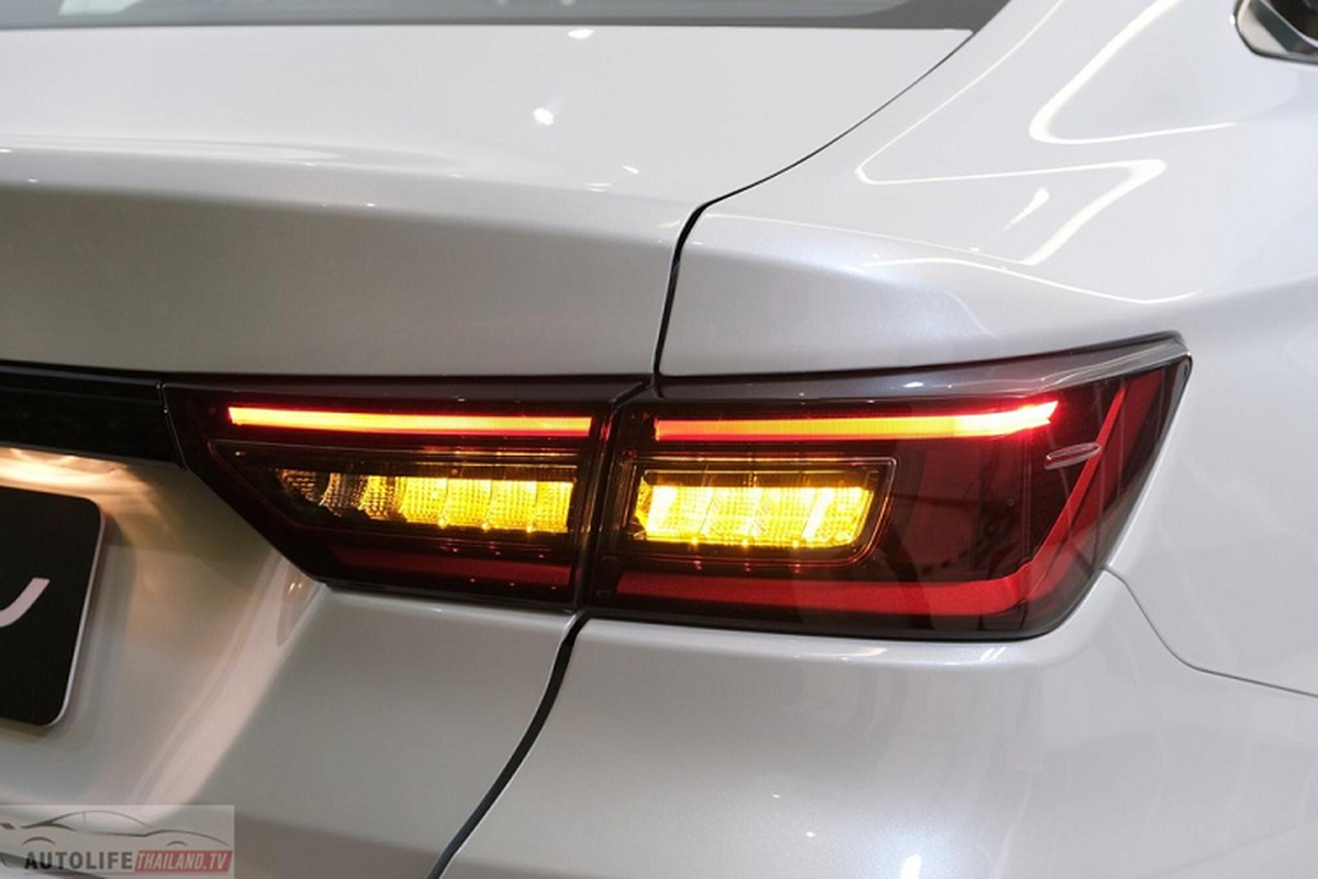 Cận cảnh Toyota Vios 2023 cao cấp chỉ 446 triệu đồng tại Thái Lan - Hình 6 Can canh Toyota Vios 2023 cao cap chi 446 trieu dong tai Thai Lan-Hinh-6