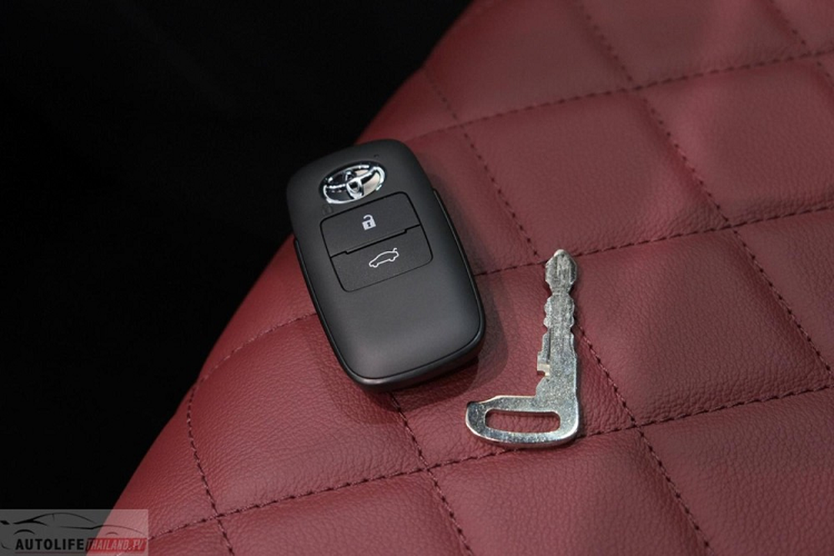 Cận cảnh Toyota Vios 2023 cao cấp chỉ 446 triệu đồng tại Thái Lan - Hình 13 Can canh Toyota Vios 2023 cao cap chi 446 trieu dong tai Thai Lan-Hinh-13