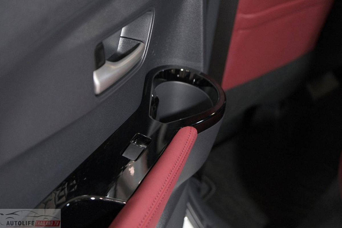 Cận cảnh Toyota Vios 2023 cao cấp chỉ 446 triệu đồng tại Thái Lan - Hình 14 Can canh Toyota Vios 2023 cao cap chi 446 trieu dong tai Thai Lan-Hinh-14