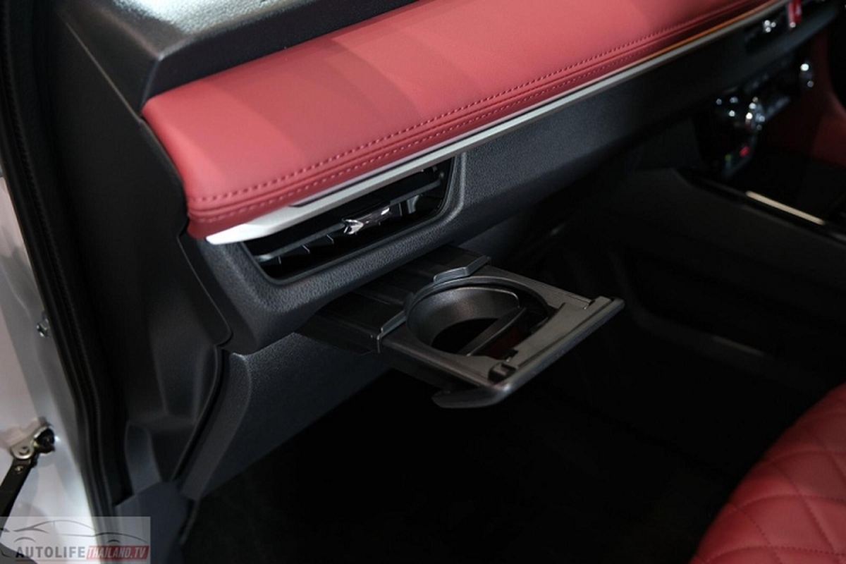 Cận cảnh Toyota Vios 2023 cao cấp chỉ 446 triệu đồng tại Thái Lan - Hình 15 Can canh Toyota Vios 2023 cao cap chi 446 trieu dong tai Thai Lan-Hinh-15