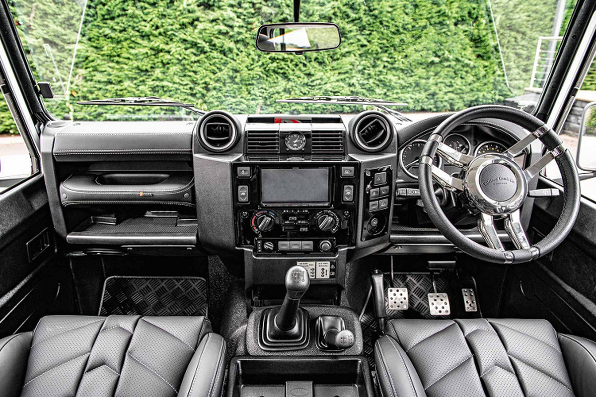 "Soi" Land Rover Defender 110 độ Wide-Track hầm hố hơn 76.000 USD - Hình 5