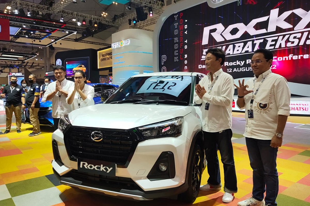 Daihatsu Rocky “em ruột” Toyota Raize từ 322 triệu đồng - siêu tiết kiệm xăng - Hình 6 Daihatsu Rocky “em ruot” Toyota Raize tu 322 trieu dong - sieu tiet kiem xang-Hinh-6