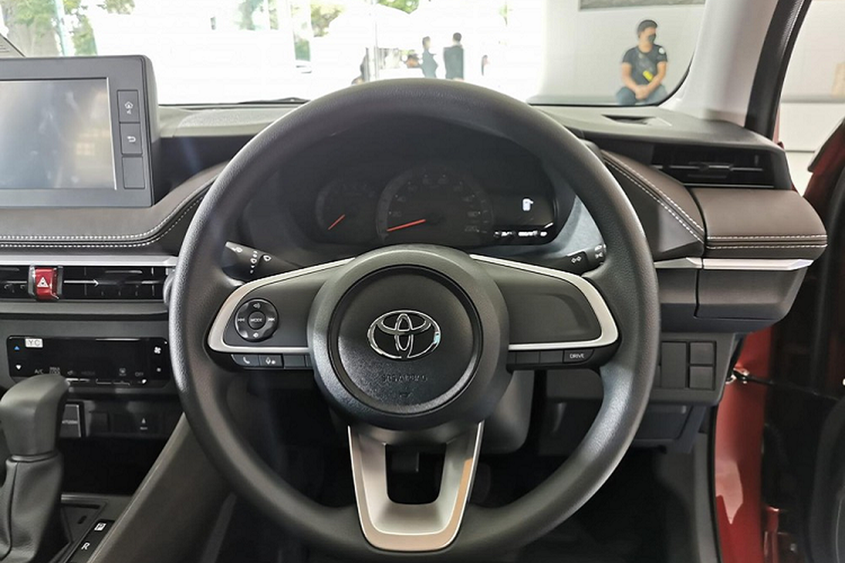 Toyota Vios Sport 2023 gần 350 triệu đồng - sedan cỡ B "ngon, bổ, rẻ" - Hình 10 Toyota Vios Sport 2023 gan 350 trieu dong - sedan co B