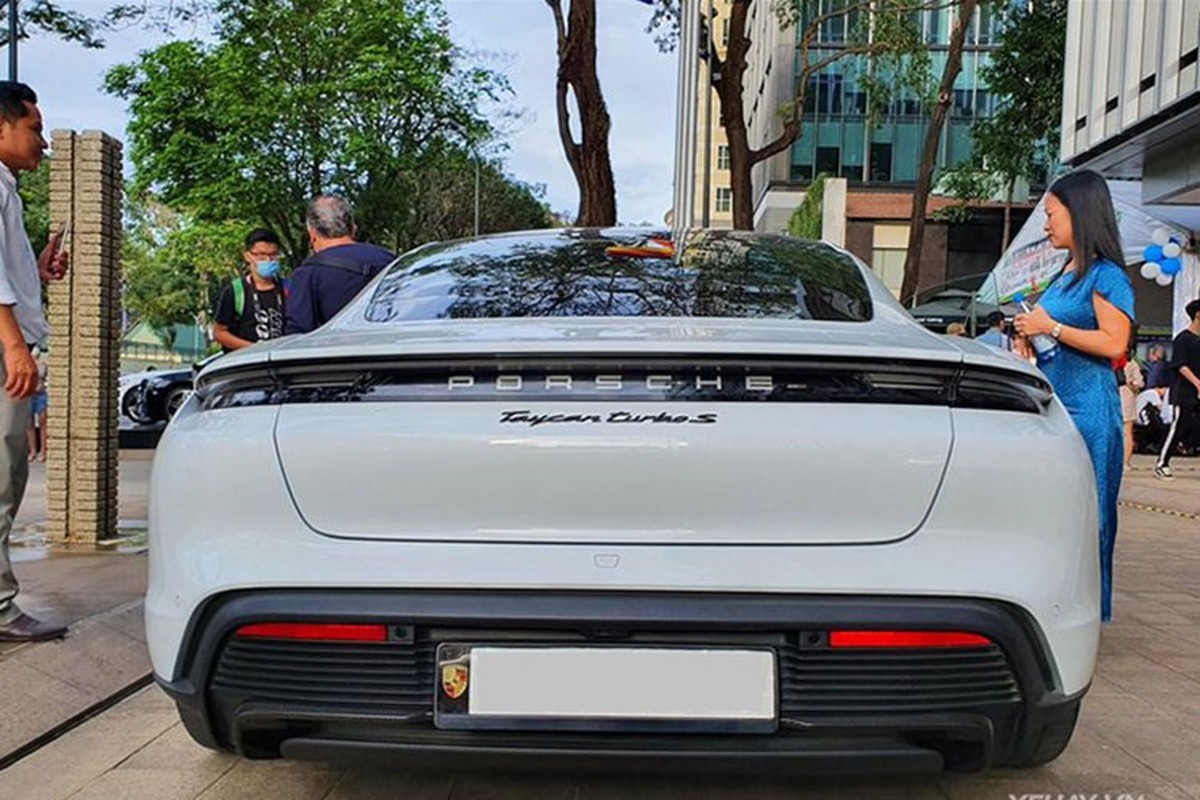 Lý do Porsche Taycan tại Việt Nam có thể giảm tới 700 triệu đồng? - Hình 4 Ly do Porsche Taycan tai Viet Nam co the giam toi 700 trieu dong?-Hinh-4