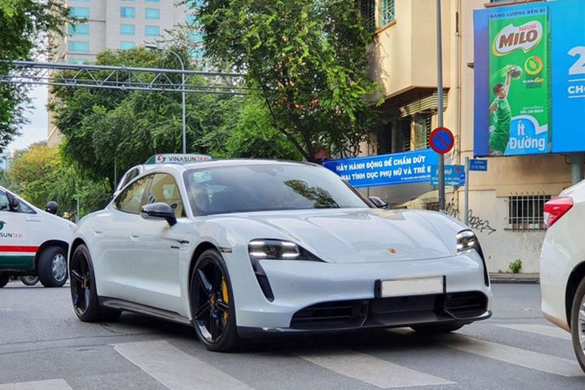 Lý do Porsche Taycan tại Việt Nam có thể giảm tới 700 triệu đồng? - Hình 7 Ly do Porsche Taycan tai Viet Nam co the giam toi 700 trieu dong?-Hinh-7