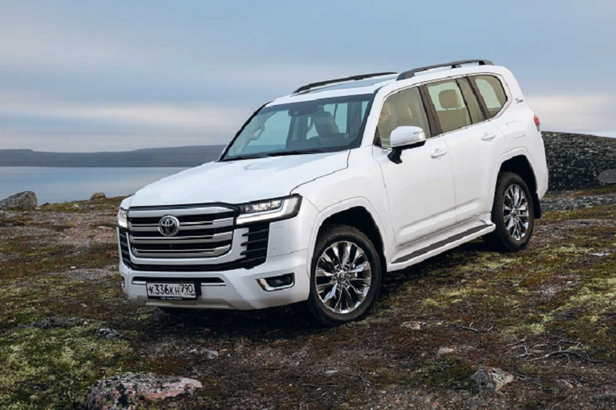 Lý do Toyota Land Cruiser đã qua sử dụng đắt gấp đôi xe mới? - Hình 3 Ly do Toyota Land Cruiser da qua su dung dat gap doi xe moi?-Hinh-3
