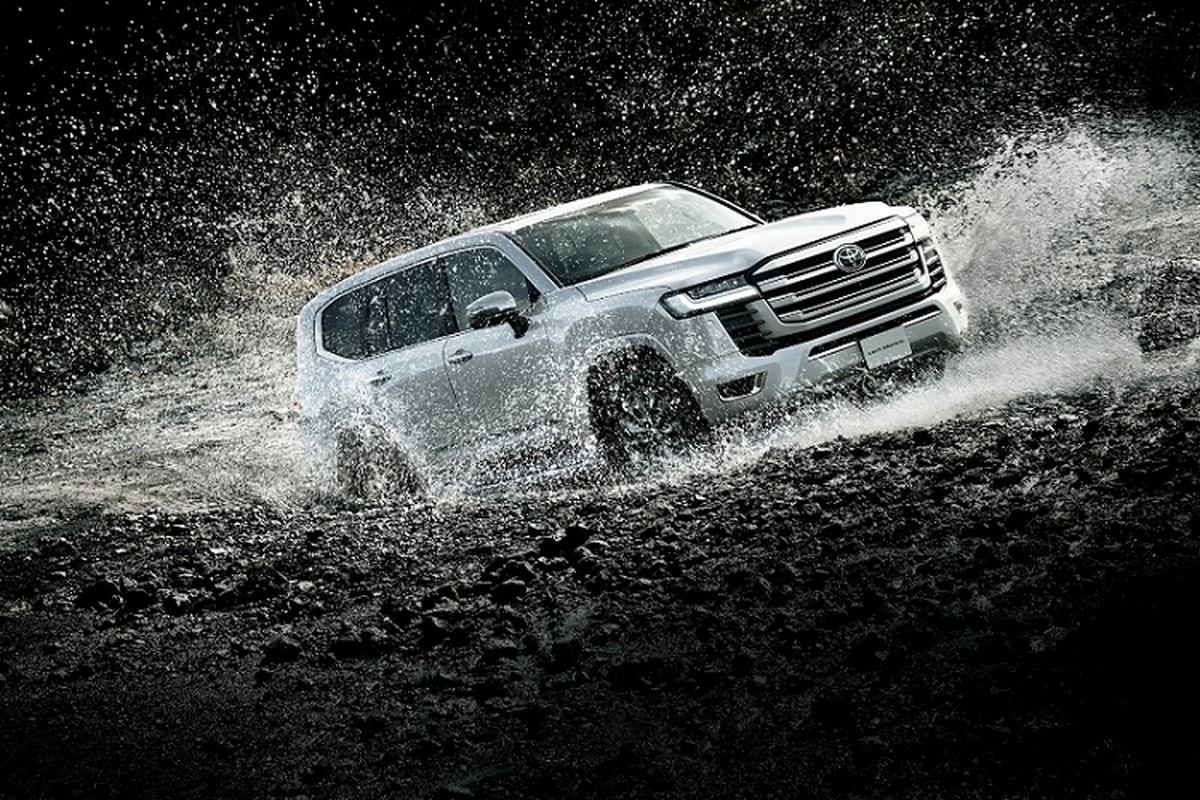 Lý do Toyota Land Cruiser đã qua sử dụng đắt gấp đôi xe mới? - Hình 4 Ly do Toyota Land Cruiser da qua su dung dat gap doi xe moi?-Hinh-4
