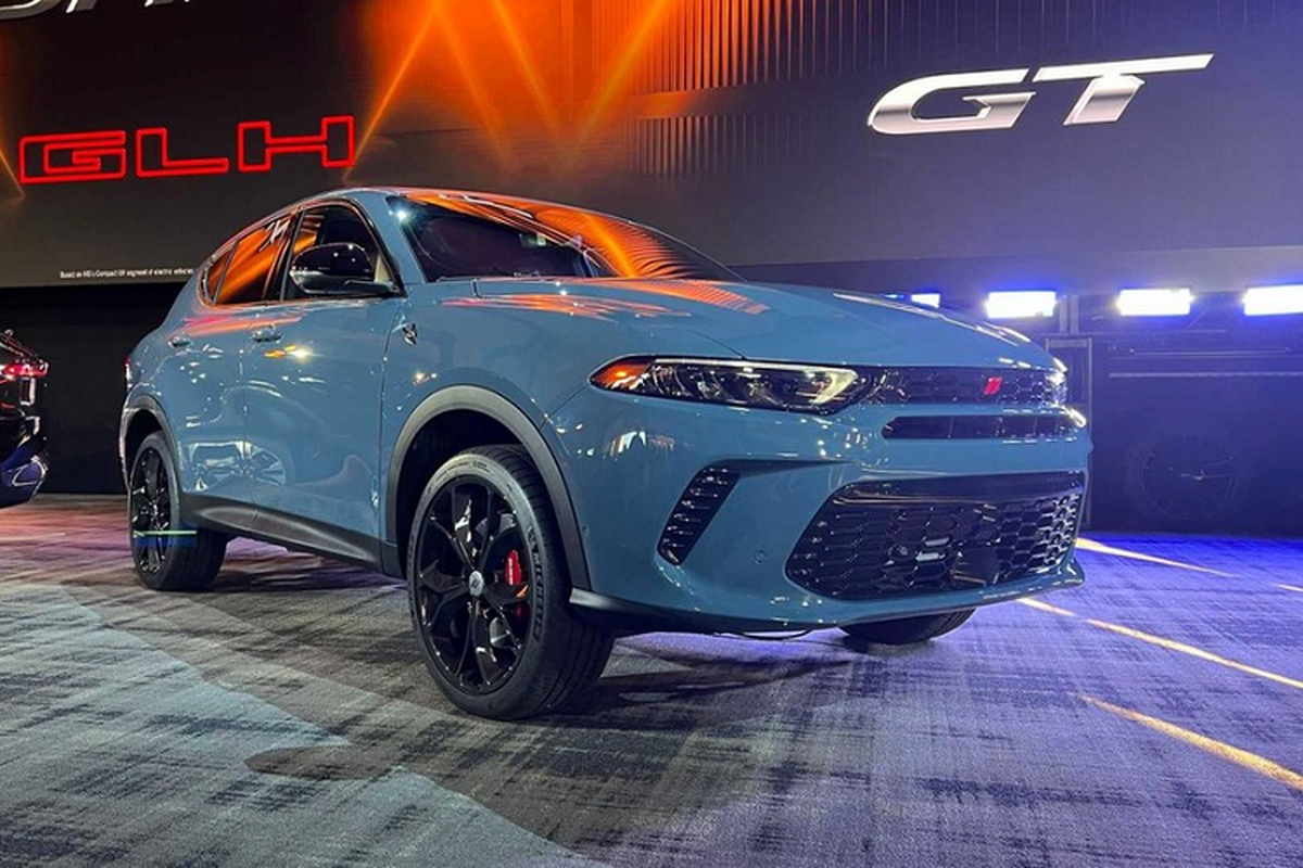 Dodge Hornet 2023 vừa ra mắt đã "cháy hàng" với 14.000 đơn - Hình 2 Dodge Hornet 2023 vua ra mat da