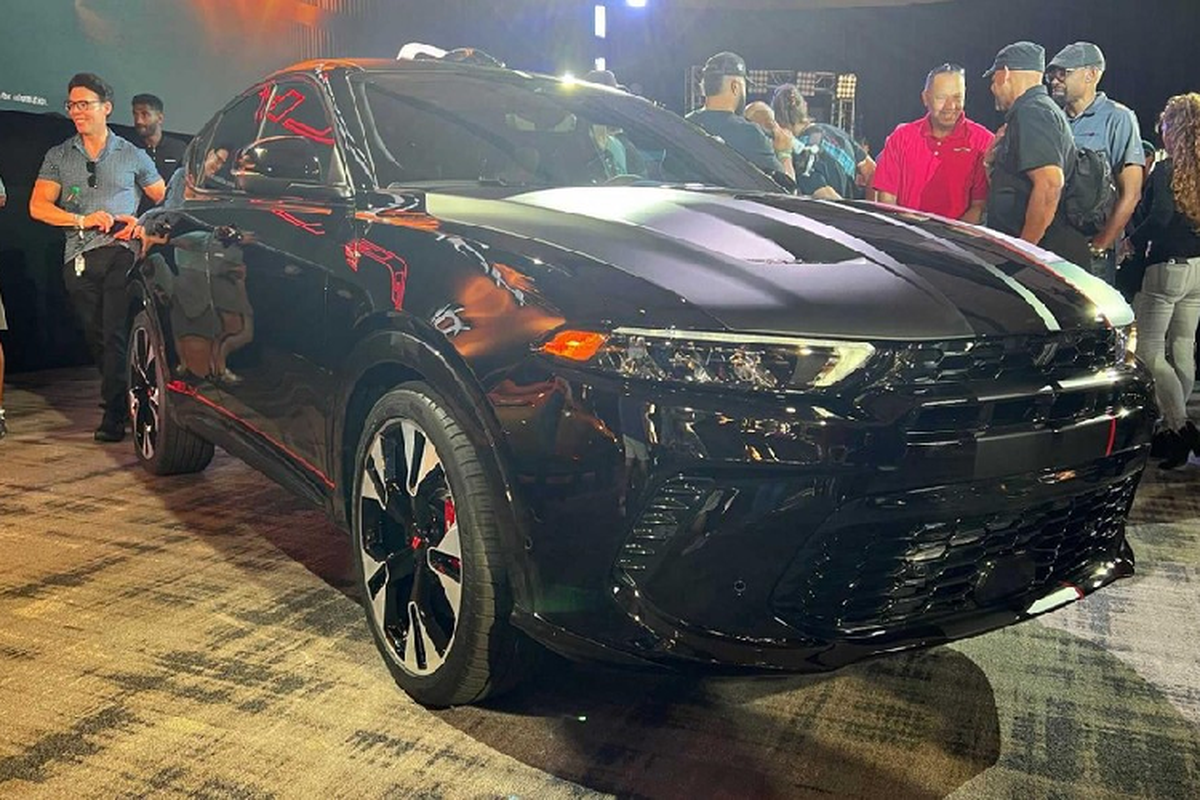 Dodge Hornet 2023 vừa ra mắt đã "cháy hàng" với 14.000 đơn - Hình 7 Dodge Hornet 2023 vua ra mat da
