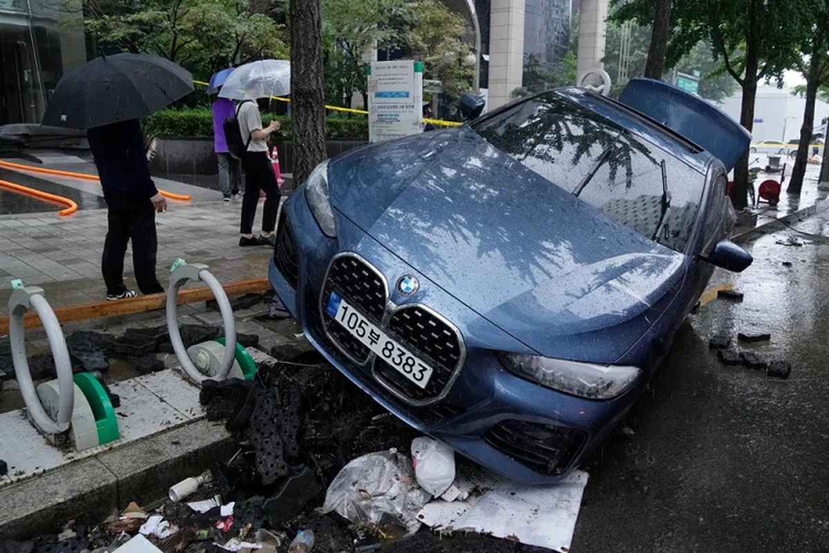 Lamborghini Aventador hơn 11 tỷ ngập nước rao bán chỉ 19 triệu đồng - Hình 7 Lamborghini Aventador hon 11 ty ngap nuoc rao ban chi 19 trieu dong-Hinh-7