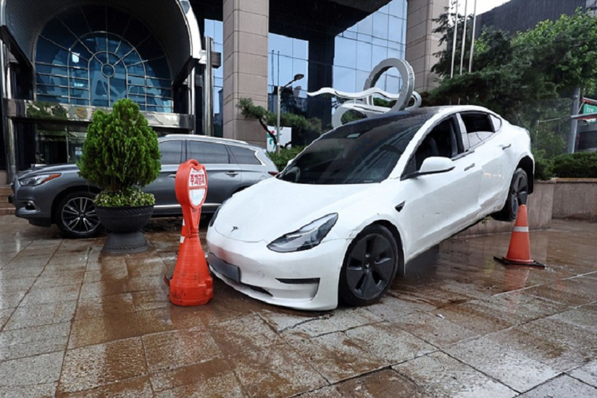 Lamborghini Aventador hơn 11 tỷ ngập nước rao bán chỉ 19 triệu đồng - Hình 8 Lamborghini Aventador hon 11 ty ngap nuoc rao ban chi 19 trieu dong-Hinh-8
