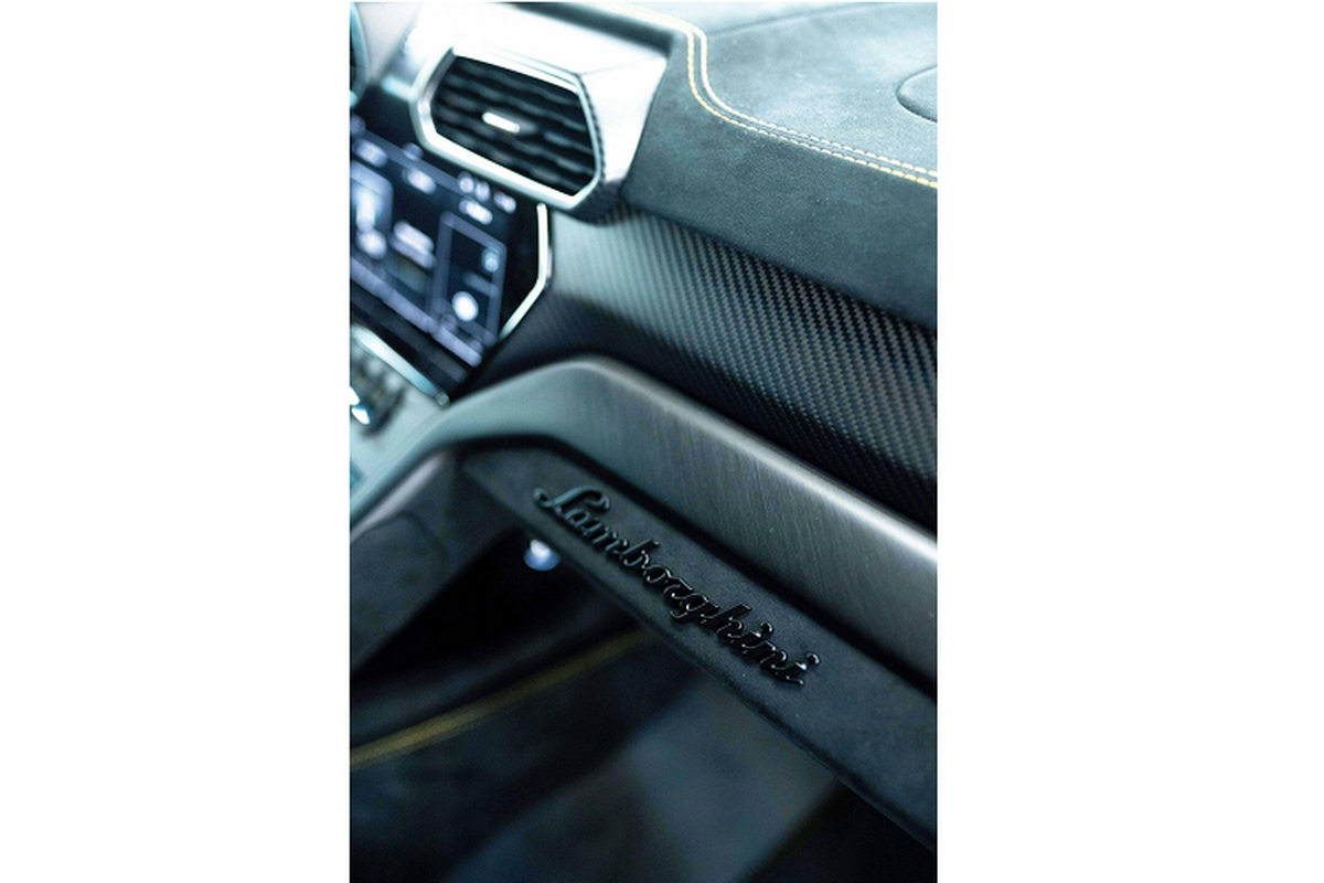 Chi tiết siêu SUV Lamborghini Urus Performante từ 260.676 USD - Hình 8 Chi tiet sieu SUV Lamborghini Urus Performante tu 260.676 USD-Hinh-8