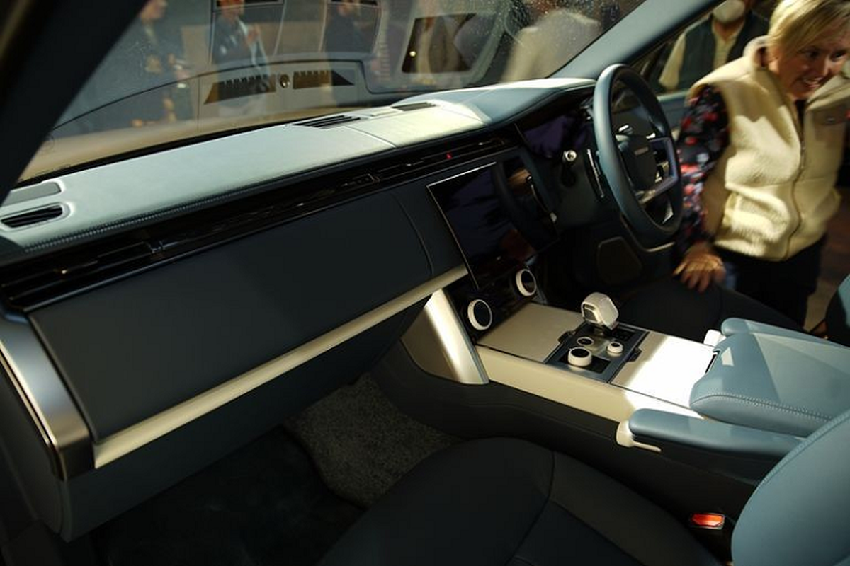 Range Rover SV Carmel Edition 2023 - SUV đắt hơn Rolls-Royce Cullinan - Hình 5 Range Rover SV Carmel Edition 2023 - SUV dat hon Rolls-Royce Cullinan-Hinh-5
