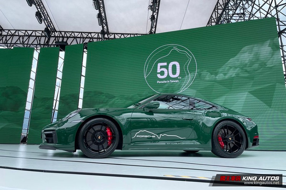 Porsche 911 Carrera GTS bản đặc biệt kỷ niệm 50 năm tại Đài Loan - Hình 3 Porsche 911 Carrera GTS ban dac biet ky niem 50 nam tai Dai Loan-Hinh-3