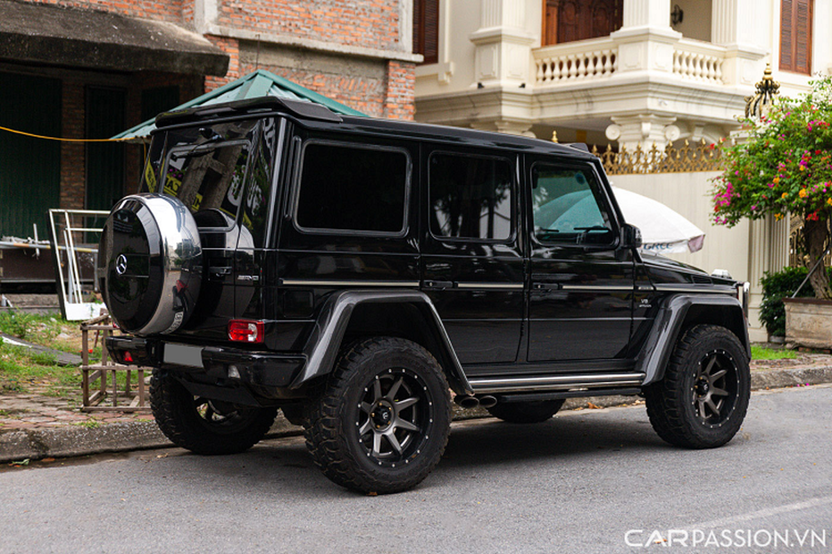 Chi tiết Mercedes-AMG G63 độ "bánh béo" hơn 800 triệu tại Hà Nội - Hình 2 Chi tiet Mercedes-AMG G63 do