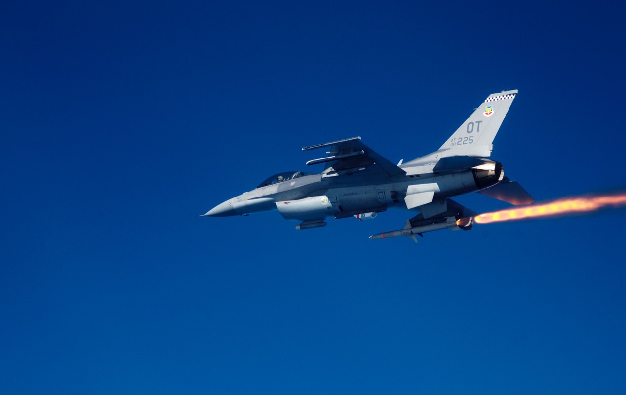 Ky tich lich su: MiG-21 An Do ban roi F-16-Hinh-5