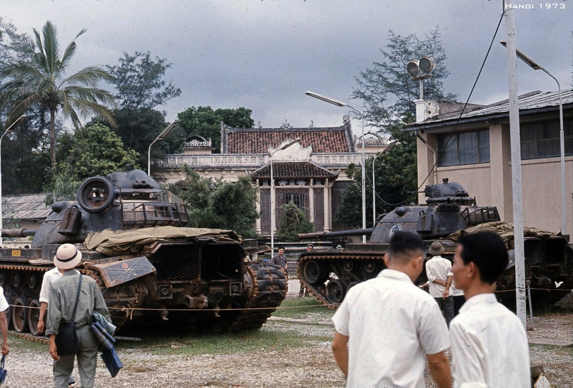 Anh doc “trien lam” vu khi chien loi pham mien Bac Viet Nam 1973-Hinh-6