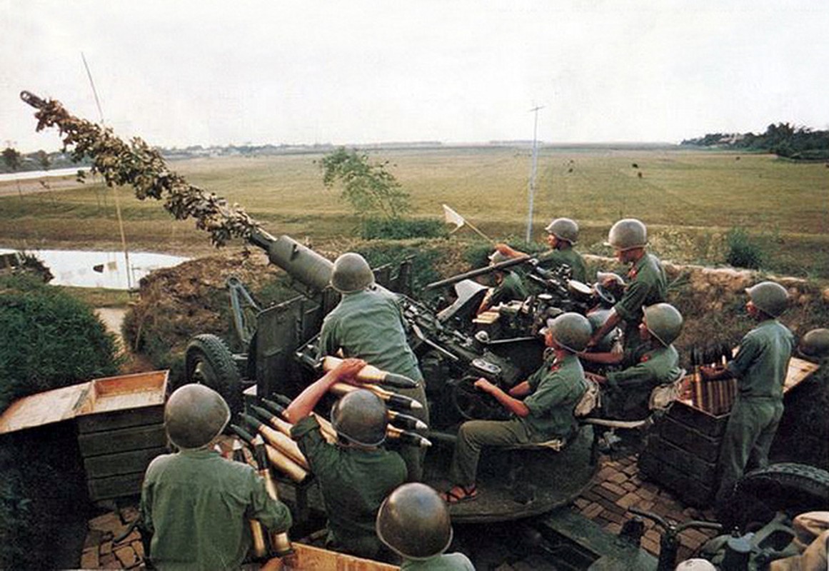 48 nam ngay chiec B-52 dau tien bi ha tren bau troi Ha Noi-Hinh-7