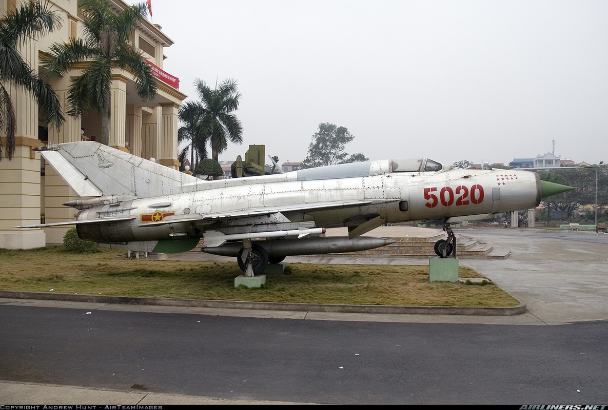 Diem mat loat tiem kich MiG-21 Khong quan Viet Nam doi dau B-52 My-Hinh-6