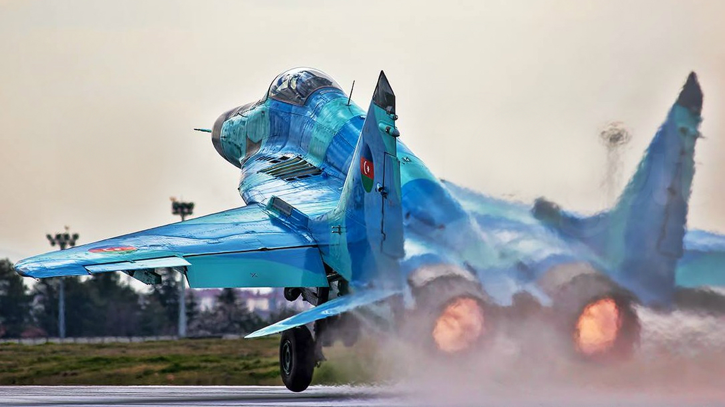 Azerbaijan muon dung tiem kich Trung Quoc doi pho Su-30SM Armenia?-Hinh-3
