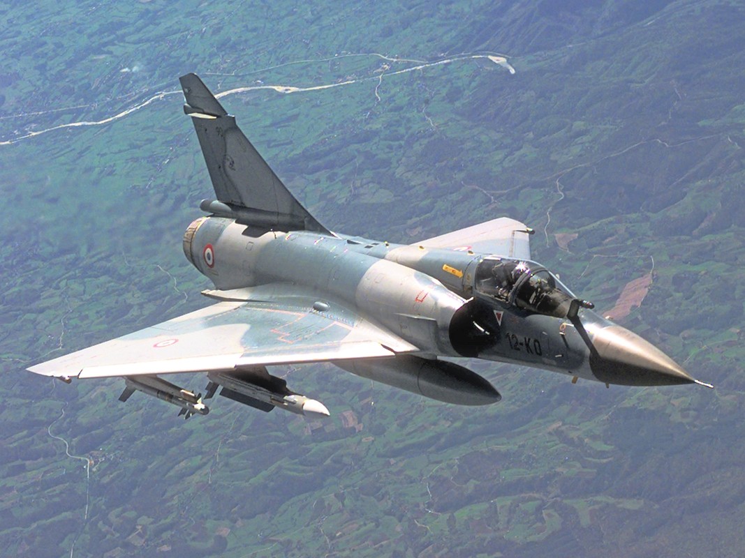 Viet Nam “khong mua duoc” tiem kich Mirage-2000: Trong cai rui co cai may