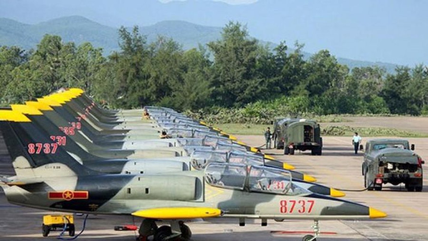 Nong: Viet Nam dat mua 12 may bay phan luc L-39NG tu Sec-Hinh-16