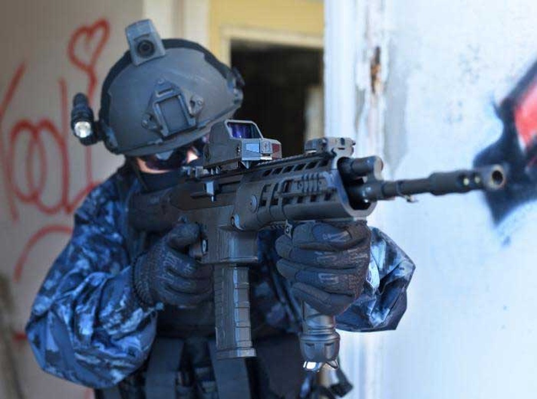 Sung truong tan cong AK-47 Alfa cua Israel: Khau AK khong giat!-Hinh-18