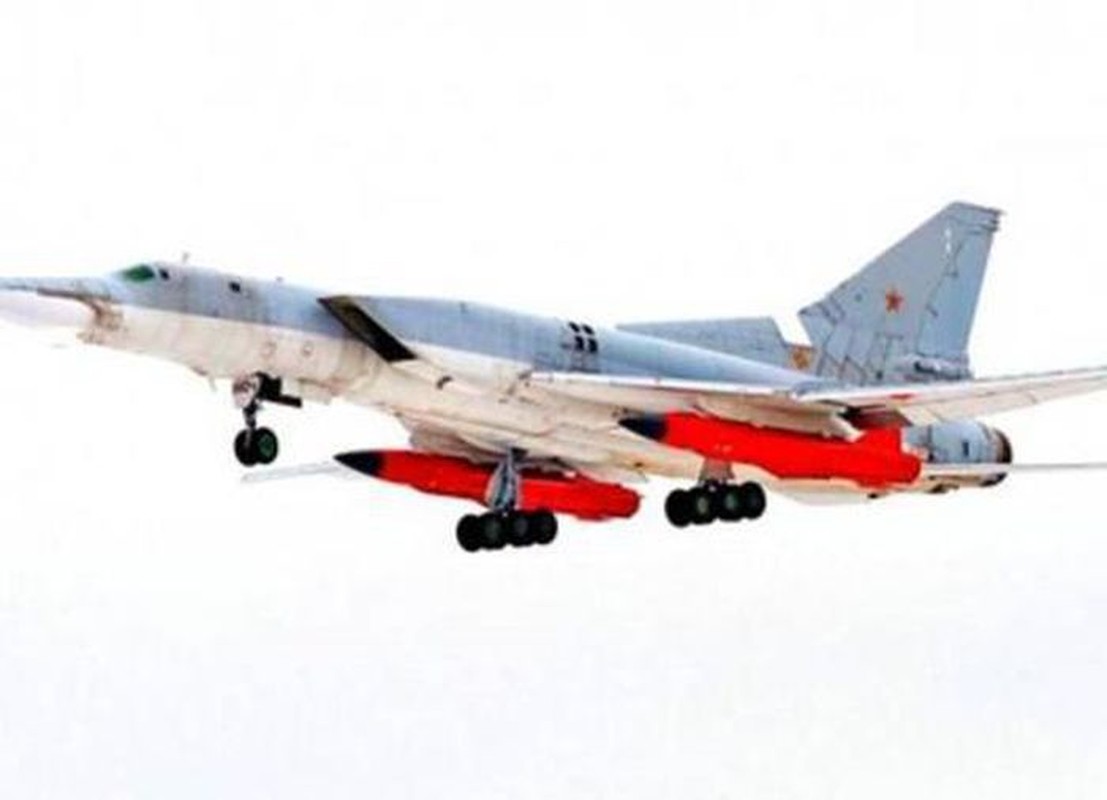 Ghe phong co van de, ba phi cong Tu-22M3 cua Nga tu nan-Hinh-13