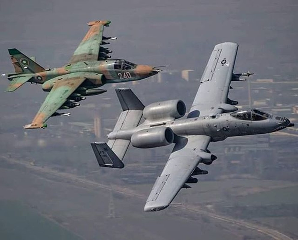 Su-25 của Nga và A-10 của Mỹ: Đâu mới là "xe tăng bay" thực sự? - Hình 15 Su-25 cua Nga va A-10 cua My: Dau moi la