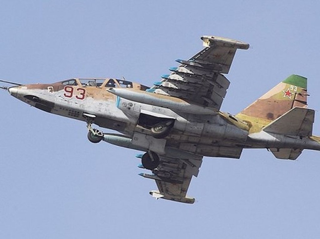Su-25 của Nga và A-10 của Mỹ: Đâu mới là "xe tăng bay" thực sự? - Hình 6 Su-25 cua Nga va A-10 cua My: Dau moi la