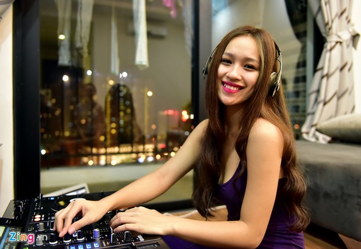Mot ngay cua nu DJ Dien Bien xinh dep-Hinh-6