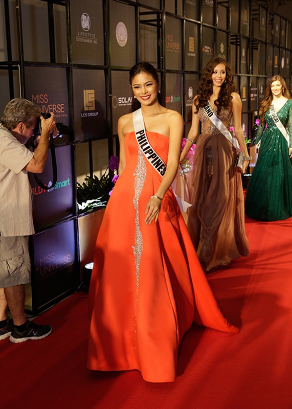 Dung nhan 12 thi sinh dep nhat truoc ban ket Miss Universe-Hinh-6