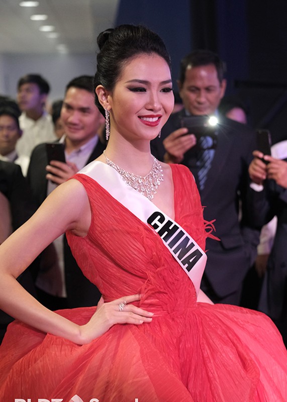 Dung nhan 12 thi sinh dep nhat truoc ban ket Miss Universe-Hinh-8