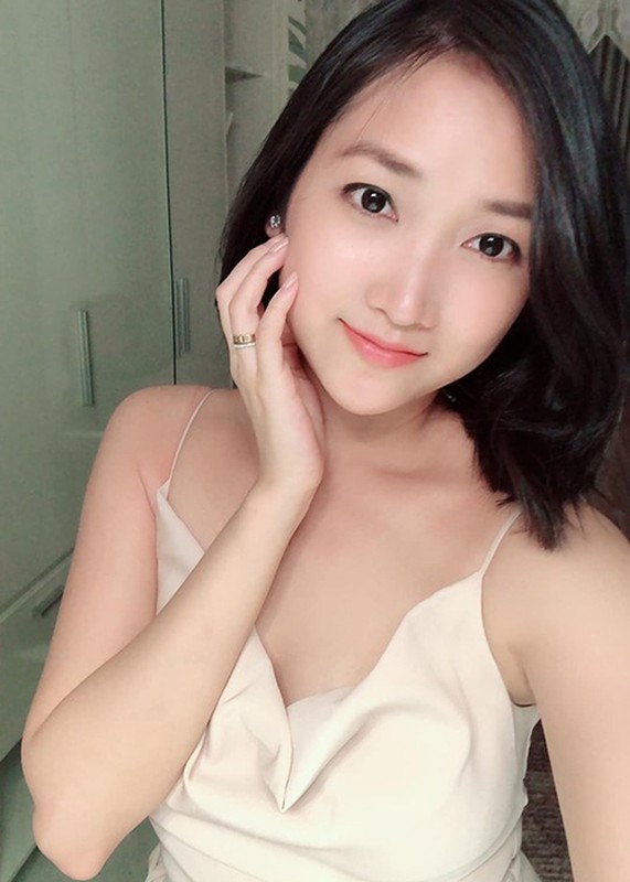 Vo hotgirl Lam Truong ban hang online goi cam vo doi-Hinh-2