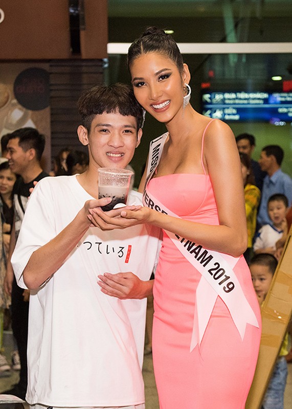 Hoang Thuy dong phat 2000 USD vi mang 12 kien hang ly thi Miss Universe-Hinh-11