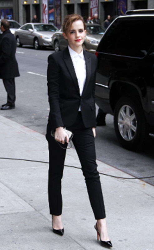 Street style Emma Watson don gian voi toan do trung tinh rat dang hoc hoi-Hinh-8
