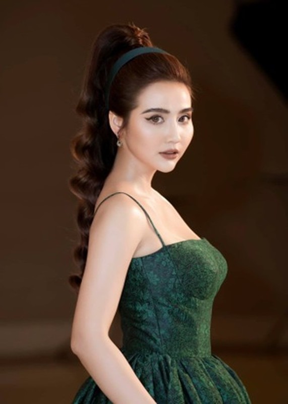 Khánh Vân, Thiện Nhân và loạt mỹ nhân Việt “đá chéo sân” làm CEO - Hình 9 Khanh Van, Thien Nhan va loat my nhan Viet “da cheo san” lam CEO-Hinh-9