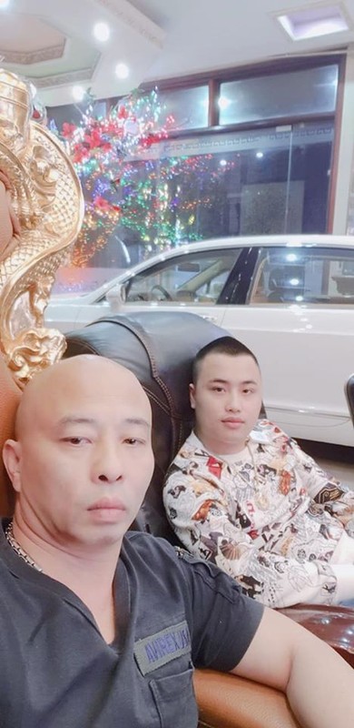 Con trai nuoi Duong Nhue va nhung phi vu danh nguoi ghe ron-Hinh-17
