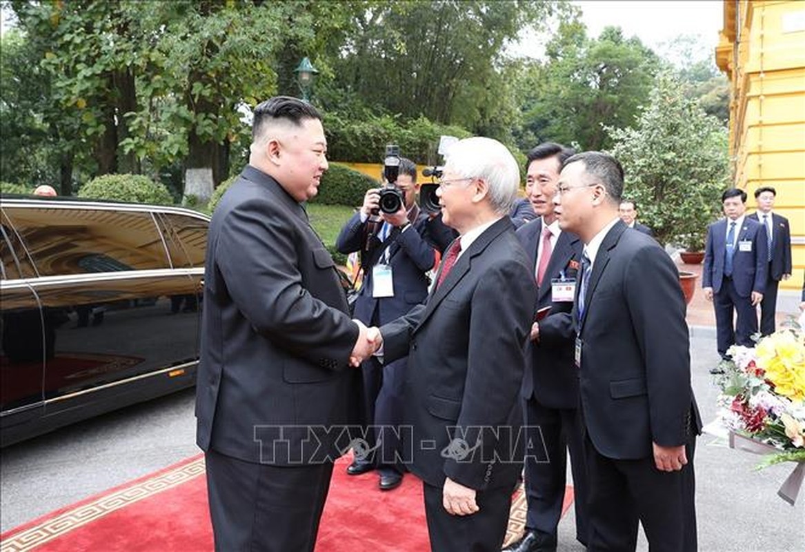 Chum anh: Le don Chu tich Trieu Tien Kim Jong-Un tham huu nghi chinh thuc Viet Nam-Hinh-2