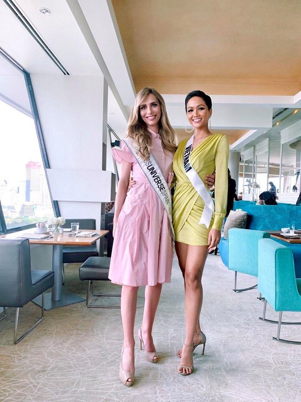 Nhung trang phuc gay an tuong cua Hoa hau H’Hen Nie tai Miss Universe 2018-Hinh-5
