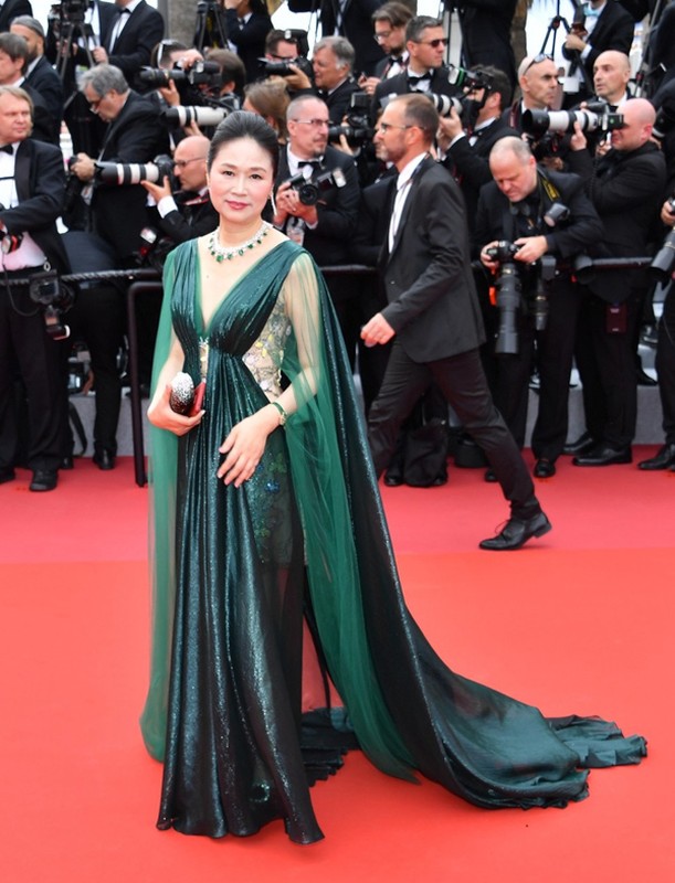 Ngan ngam loat tham hoa thoi trang o Cannes 2019-Hinh-10