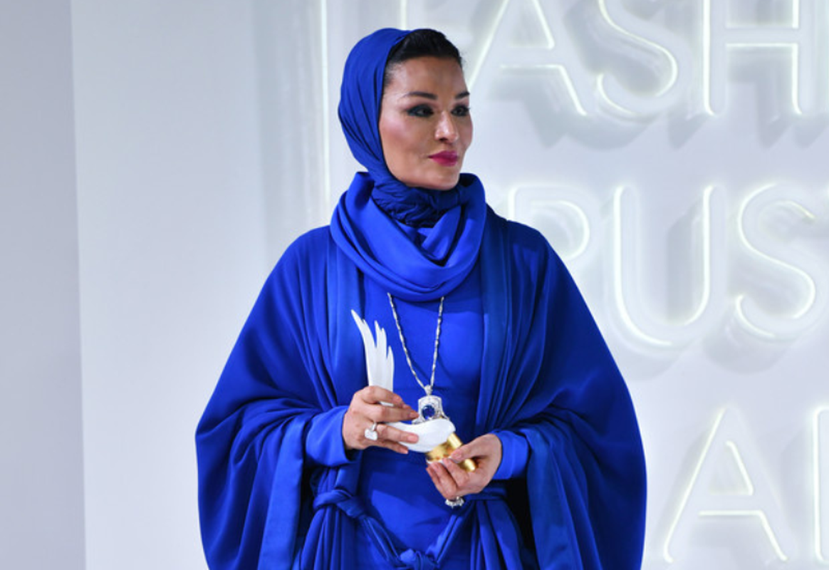 Cựu Hoàng hậu Qatar ưa dùng hàng hiệu có gu thời trang chất - Hình 2 Cuu Hoang hau Qatar ua dung hang hieu co gu thoi trang chat-Hinh-2