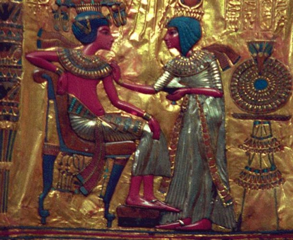 Su that chan dong 2 xac uop be gai hoan hao trong mo Pharaoh Tutankhamun-Hinh-2