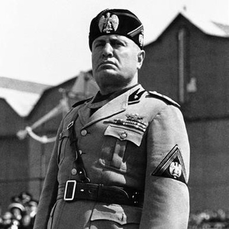 He lo nhung ngay cuoi doi tron chay cua trum phat xit Mussolini-Hinh-8