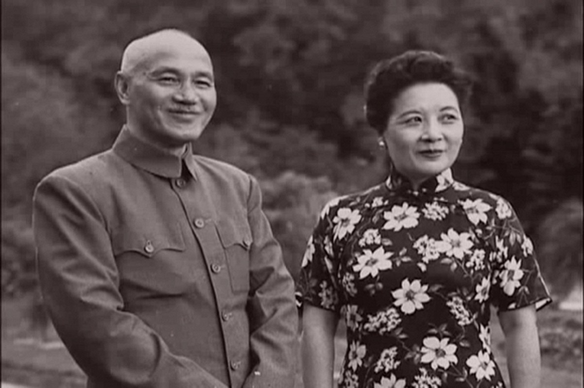 Vì sao Tưởng Giới Thạch 4 lần âm mưu ám sát Tống Khánh Linh? - Hình 5 Vi sao Tuong Gioi Thach 4 lan am muu am sat Tong Khanh Linh?-Hinh-5