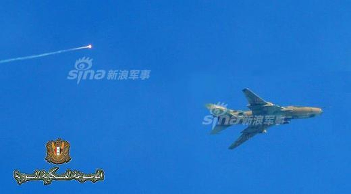 The tham khong ta noi tiem kich bom Su-22 cua Syria-Hinh-8