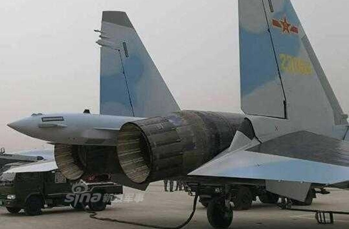 Bi an hinh anh tiem kich Su-35 cua KQ Trung Quoc-Hinh-3