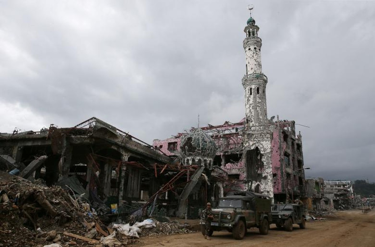 Anh: Thanh pho Marawi bi pha huy trong cuoc chien chong IS-Hinh-14
