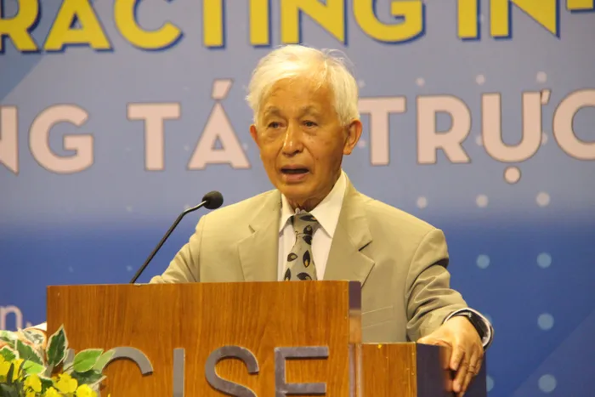 Giáo sư đoạt giải Nobel Vật lý 2016 thắp đuốc khoa học tại Việt Nam - Hình 6 Giao su doat giai Nobel Vat ly 2016 thap duoc khoa hoc tai Viet Nam-Hinh-6