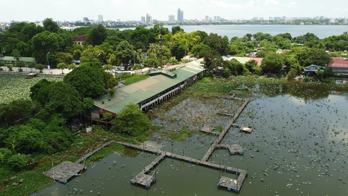 “Mục sở thị” loạt công trình gây nhếch nhác quy hoạch chung ở phường Quảng An - Hình 2 “Muc so thi” loat cong trinh gay nhech nhac quy hoach chung o phuong Quang An-Hinh-2